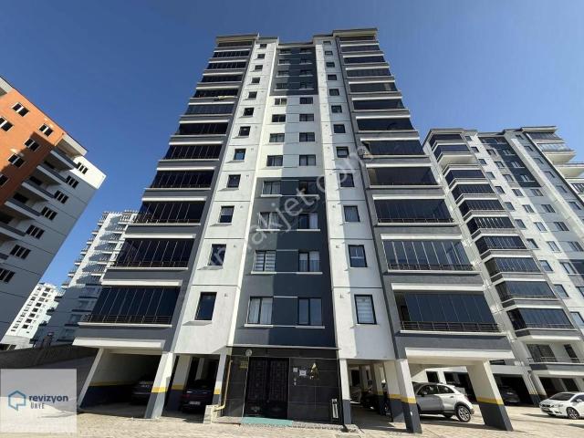 Revizyon'dan Atakent Sitesi Özel Tasarım 4+1 Daire