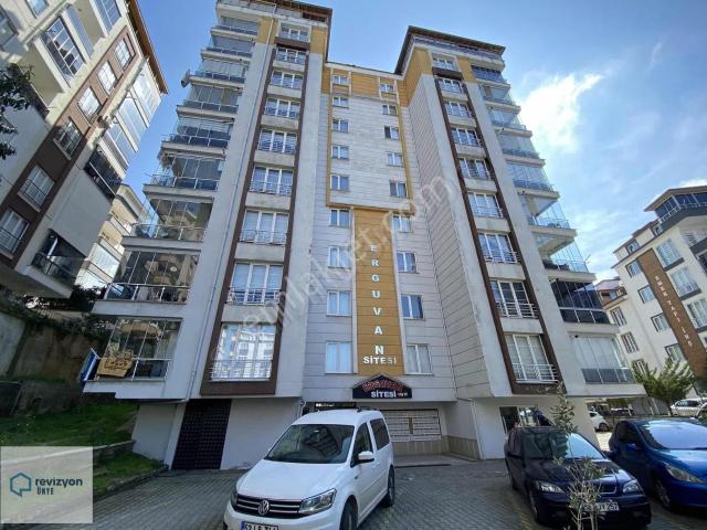 Revizyon'dan Erguvan Sitesinde Geniş Ve Ferah 3+1 Daire
