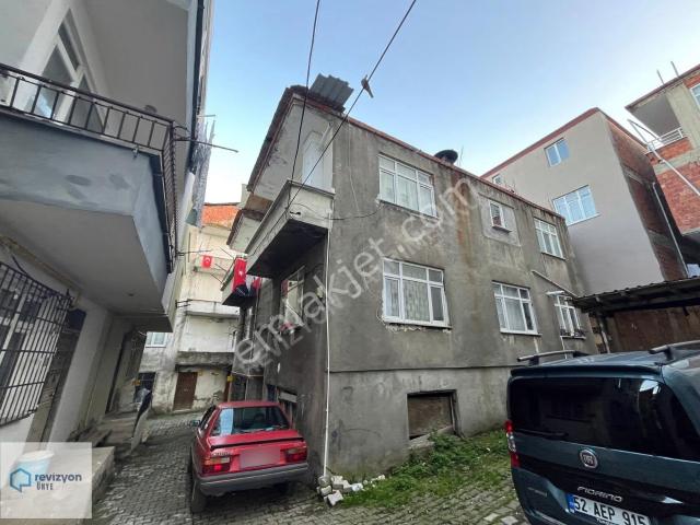 Revizyon'dan Fevzi Çakmak Mah. Ulasımı Kolay Fırsat Daire!