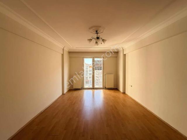 /revos/ Çorlu Reşadiyede 3+1 Arakat Kiralık Daire