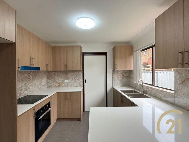 Revovated 2 Bedroom Townhouse&excl