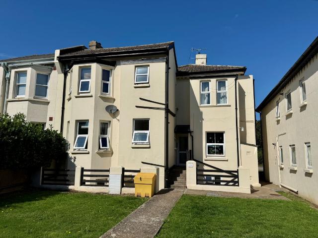 Reydon House, Worthing BN11, 1 bed flat to rent, £1,050 pcm | PrimeLocation
