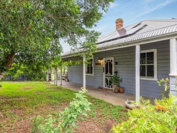 Allynbrook, Bingleburra - Garden, Parking