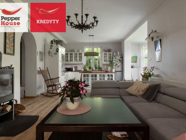 Rezydencja 367 m² z niezależnymi lokalami polecam!