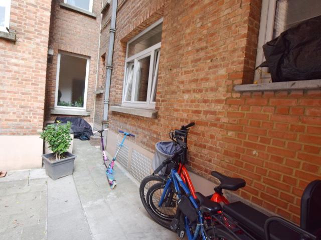 Rez de 150m2 avec espace extérieur