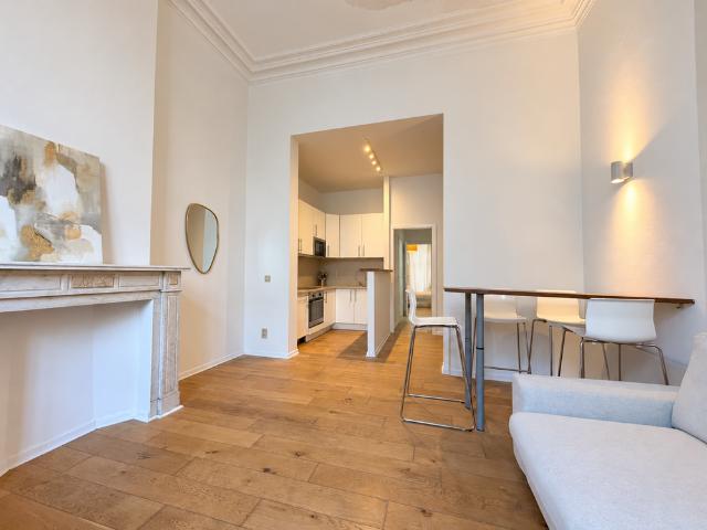 Rez de chaussée à louer 1050 IXELLES 1 400 €