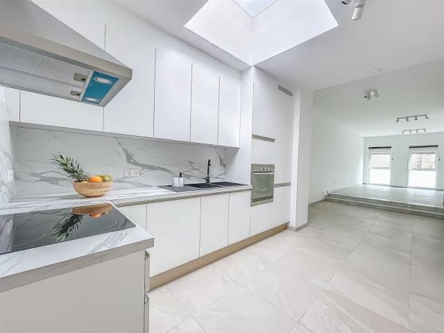rez de Chaussée à MAURAGE 7110 930 €