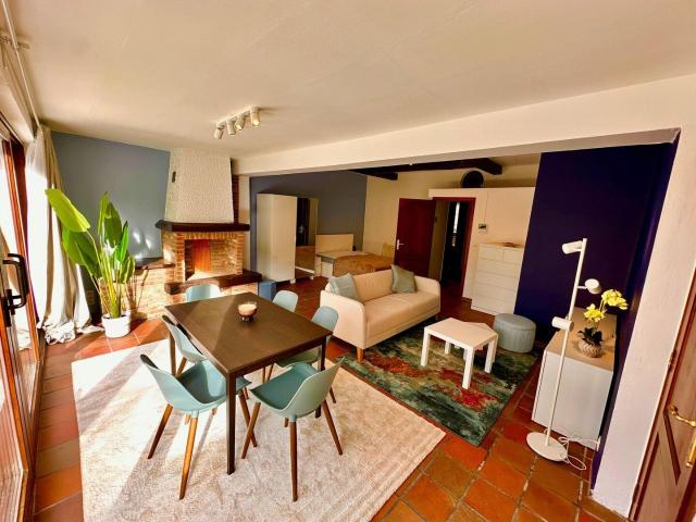 Rez de Chaussée avec Terrasse et Jardin à Charleroi