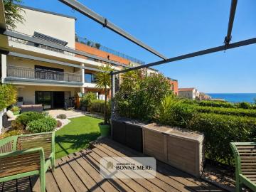 Rez de jardin T3 de 64m² avec terrasses, jardin et double box