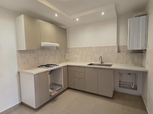 Rez de jardin 78 m² 4 Pièces Plan De Cuques 13380