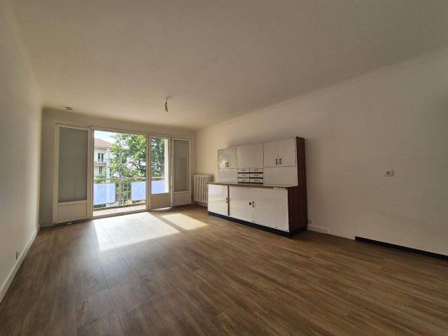 REZE MARRIERE Appartement T1 avec balcon