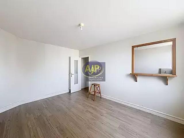 Rezé 44400 Location appartement 2 pièces t2 parking