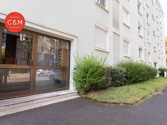 Rezé 44400 Location appartement 3 pièces t3 au dernier étage cave