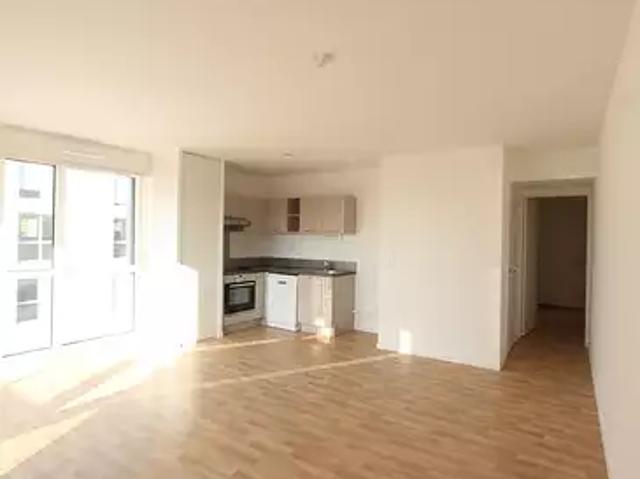 Rezé 44400 Location appartement 3 pièces t3 cave balcon