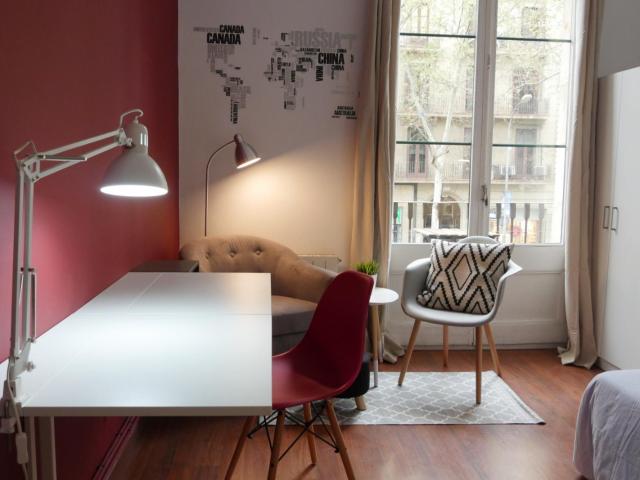 RH15R3 Admirable double bedroom in exciting Dreta de l'Eixample