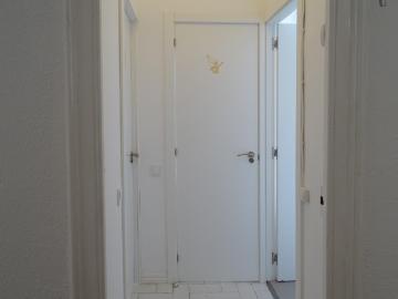 RH18 R6 Single bedroom in 9 bedroom apartment