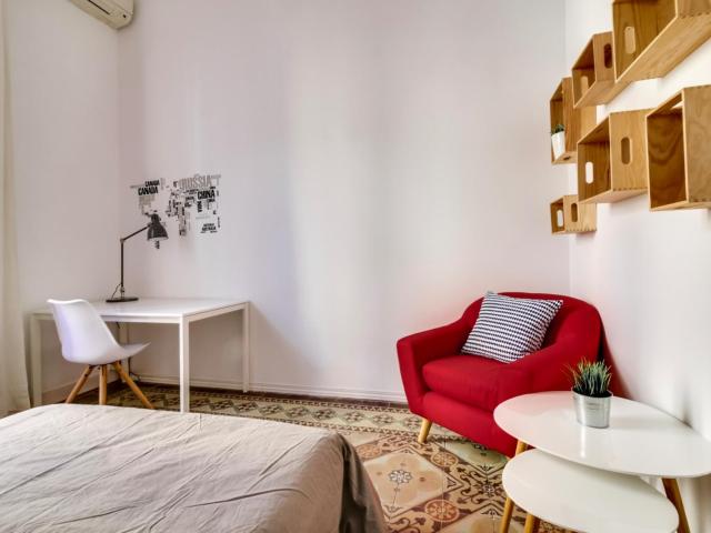 RH9 R2 Charismatic double bedroom in Vila de Gràcia
