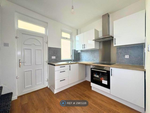 Rhodes Terrace, Barnsley S70, 2 bed terraced house to rent, £695 pcm | PrimeLocation