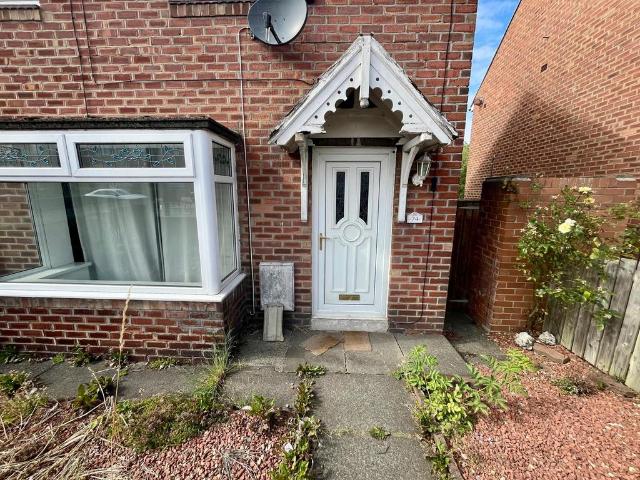 Rhodesia Road, SUNDERLAND SR5 3 bed end of terrace house to rent £725 pcm £167 pw