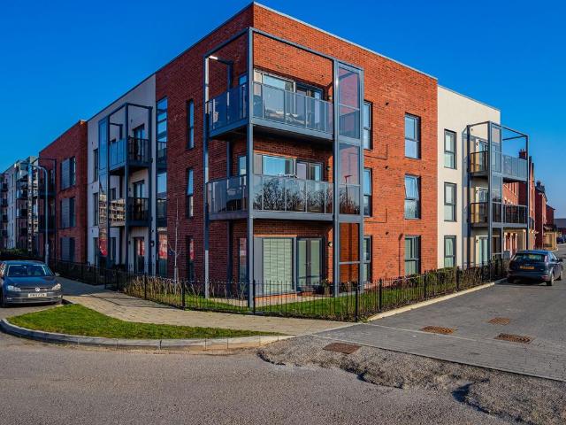 Rhodri Morgan Way, Canton, Cardiff CF11, 1 bed flat to rent, £1,150 pcm | PrimeLocation