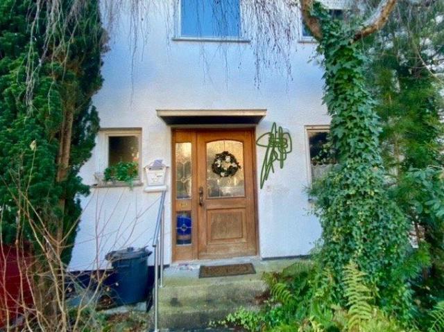 RHaus zur Renovierung an junge Familie. 1,0% Zinssatz möglich!