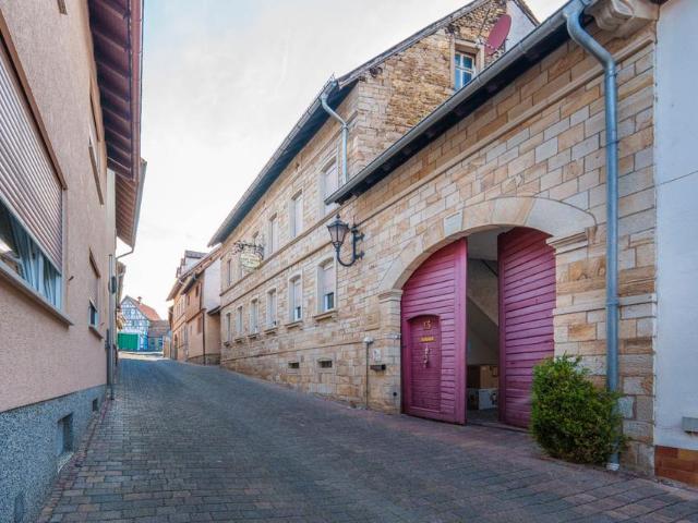 Rheinhessisches Bauernhaus mit Kreuzgewölbe