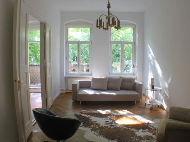 Rhina schöne, sanierte Altbau Wohnung im tollen Prenzlauer Berg: zentral gelegen, fußläufig zum Mauerpark