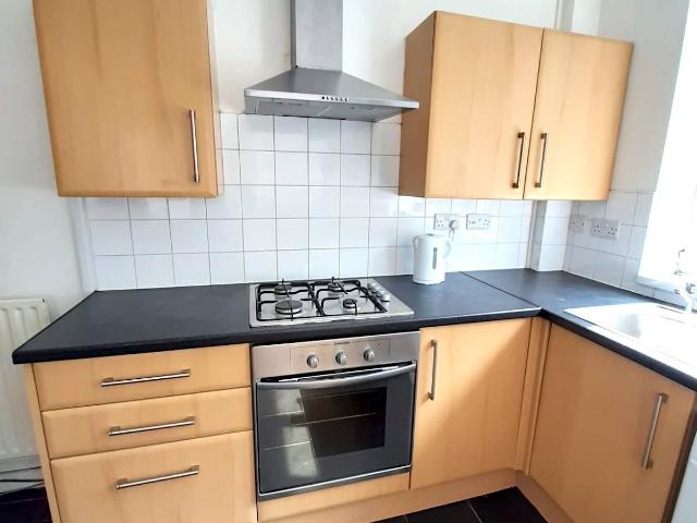 Rhyddings Park Road, Brynmill, Swansea SA2 0AF StudentDigz Ltd