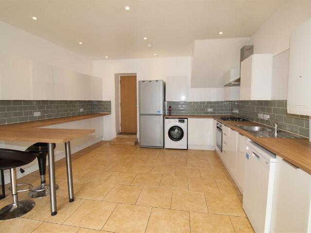 Rhymney Street, Cathays, Cardiff CF24, 6 bed shared accommodation to rent, £3,570 pcm | PrimeLocation