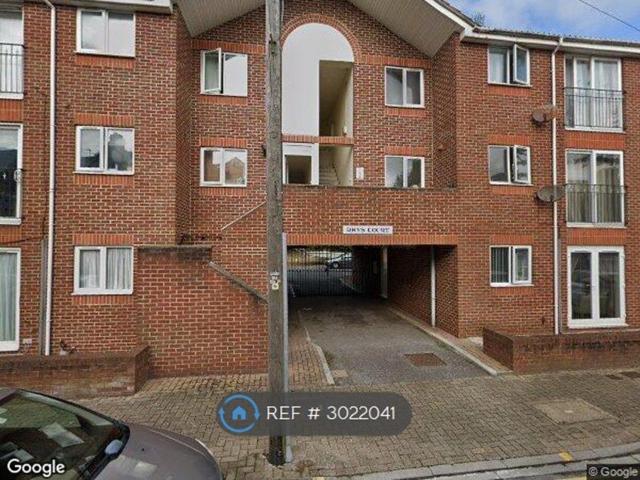 Rhys Court, Southsea PO4, 2 bed flat to rent, £1,100 pcm | PrimeLocation