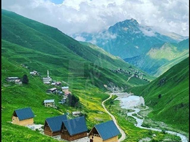 RİZE SATILIK TRUSTİK İŞLETME ÇAMLIHEMŞİN ÇİÇEKLİ YAYLA