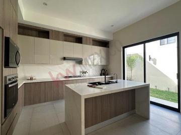 Rincón de los Encinos Casa en Venta