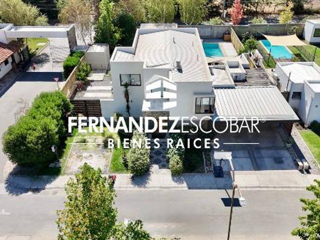 RINCONADA ARRIENDA CASA 5D 4B 2E PISCINA COND. ANTUL