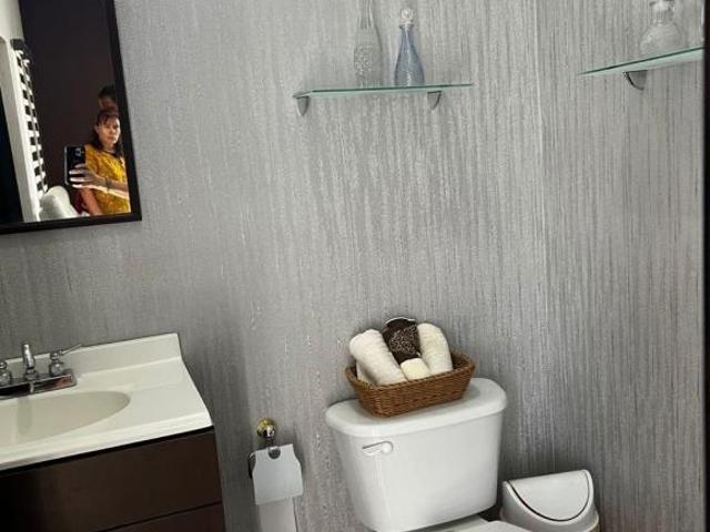 RINCONADA DE LA SIERRA CASA EN VENTA FRENTE A PARQUE EN ESQUINA