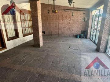Rinconada del Sur sobre Av. Pradera ideal para negocio