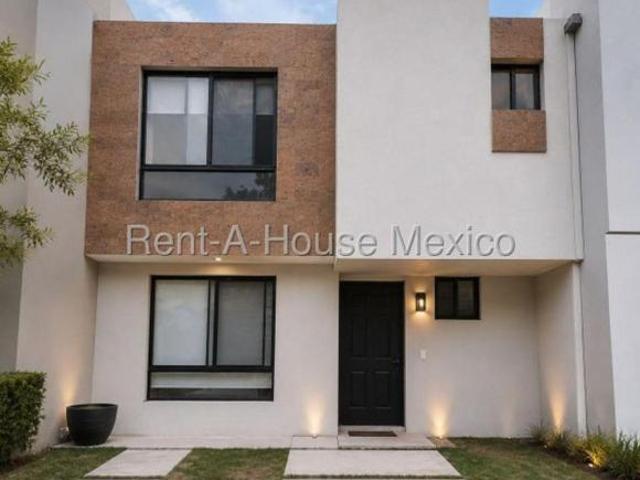 Rincones del Marques. Casa con sala de TV y 3 recámaras, VENTA