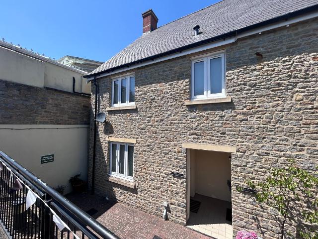 Ring Street, Sturminster Newton DT10, 2 bed property to rent, £900 pcm | PrimeLocation