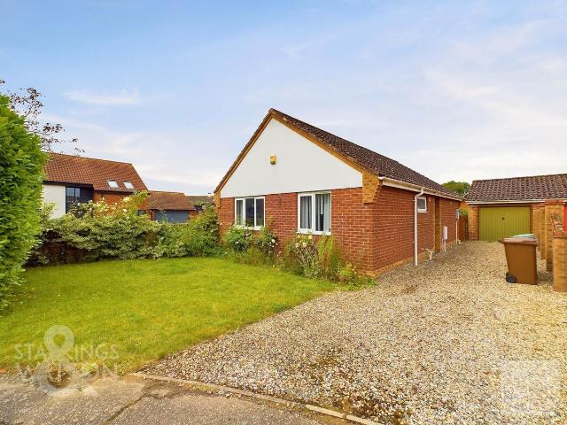 Ringwood Close, Little Melton NR9, 2 bed bungalow to rent, £1,290 pcm | PrimeLocation