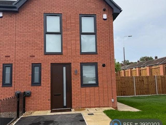 Ringway Road, Liverpool, L25 2 bed semi detached house to rent £1,350 pcm £312 pw