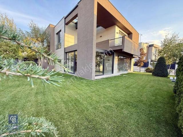 Rinova İncek Tam Müstakil Güvenlikli 5+1 Villa