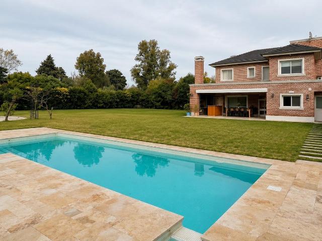 Rio Hondo al 500 Casa en Alquiler Tradicional SIN MUEBLES en CC San Francisco, Manzanares Pilar