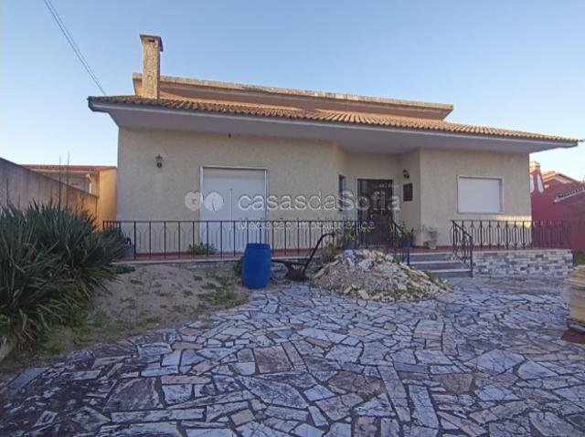 RIACHOS MORADIA T3 COM ANEXOS E TERRENO