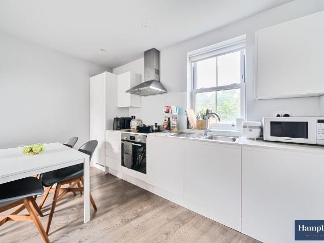 Rialto Road, Mitcham CR4, 1 bed flat to rent, £1,750 pcm | PrimeLocation
