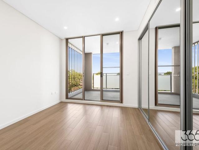 RIANNAH BURWOOD PREMIUM 2BR CORNER APARTMENT!