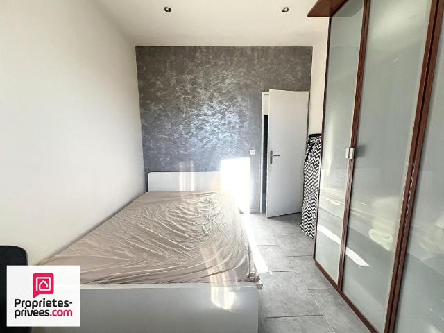 RIANS Appartement T2 loué refait à neuf Plein sud