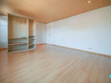Geschakelde Woning te huur in Izegem - Kelder