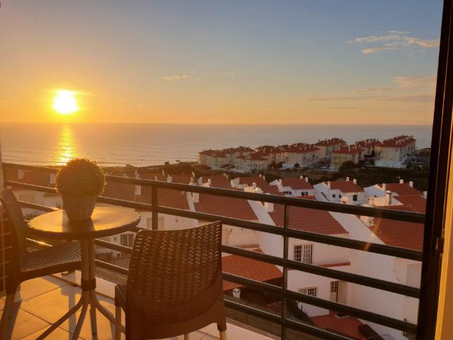 Ribeira de Ilhas Central Home