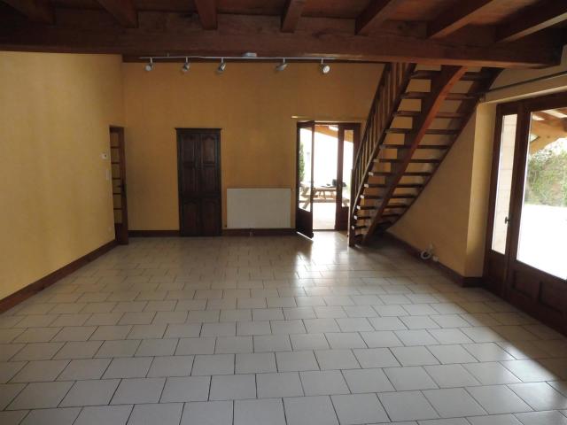 Riberac Proche Commerces 121m² Ribérac