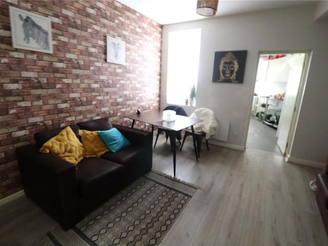 Rice Lane, Liverpool, Merseyside, L9 1 bed in a house share to rent £550 pcm £127 pw