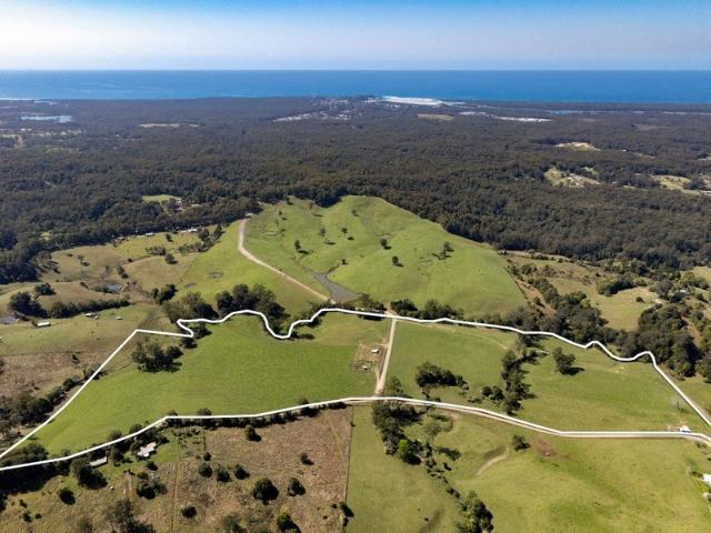 RICH ALLUVIAL ACRES ON THE DOOR STEP OF NAMBUCCA HEADS